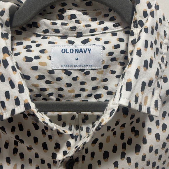 Old Navy Men's Black and White Patterned Shirt - Picture 3 of 3